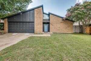 3812 Sugar Ridge Road, Fort Worth, TX 76133