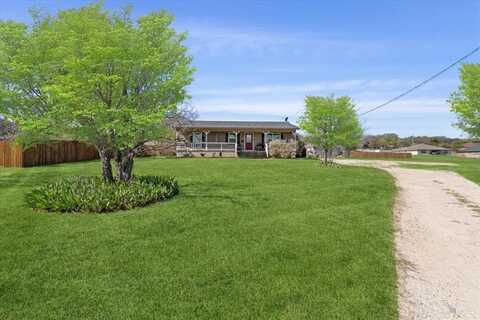 1320 Laredo Drive, Granbury, TX 76048