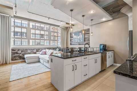 2600 W 7th Street, Fort Worth, TX 76107