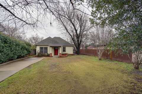 617 E Worth Street, Grapevine, TX 76051