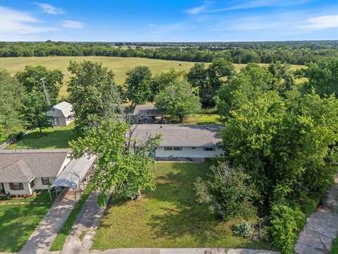 1404 Tremont Street, Greenville, TX 75401