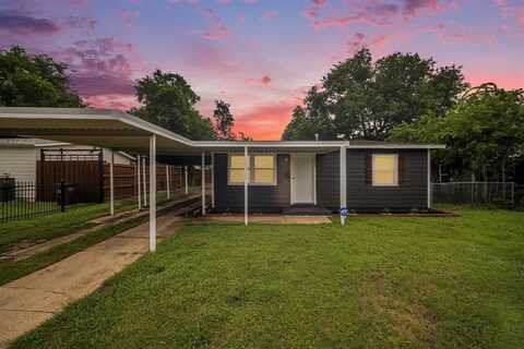 5525 Lester Granger Drive, Fort Worth, TX 76112