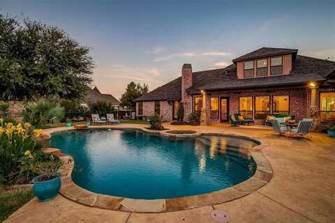 1204 E Scandinavian Court, Granbury, TX 76048