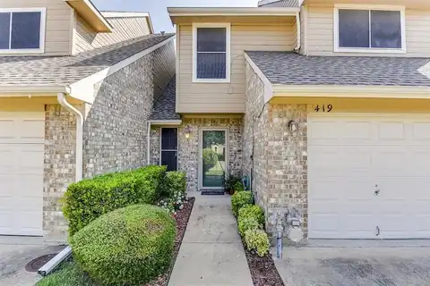 419 Oak Leaf Drive, Duncanville, TX 75137