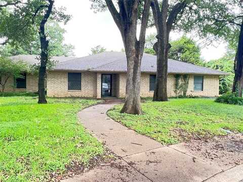 1000 Maykus Court, Irving, TX 75061