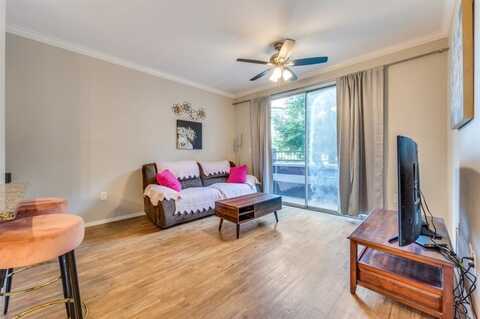 330 Las Colinas Boulevard E, Irving, TX 75039
