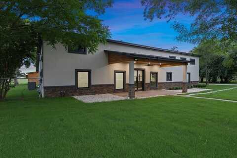 1215 E Stegall Road, Robinson, TX 76706