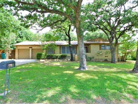 1217 Clover Lane, Denton, TX 76209