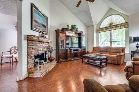 1405 Mapleton Court, Arlington, TX 76018
