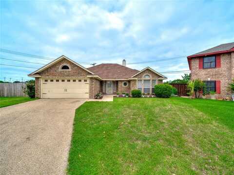 7900 Marsh Court, Fort Worth, TX 76123