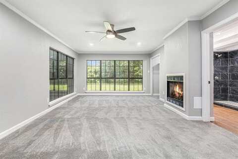 6412 Regal Road, Forest Hill, TX 76119