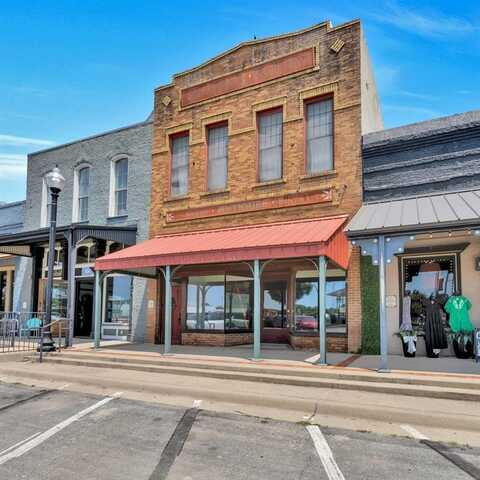106 W Main Street, Pilot Point, TX 76258