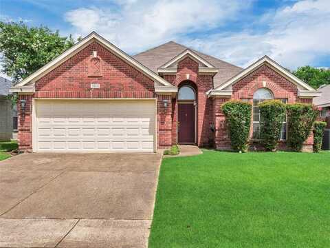 8213 Bedrock Drive, Fort Worth, TX 76123