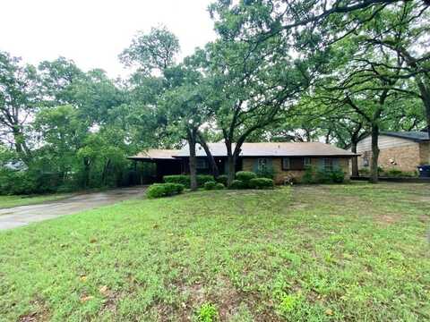 3010 Nottingham Drive, Denton, TX 76209