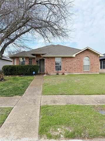 804 Springfield Drive, Cedar Hill, TX 75104