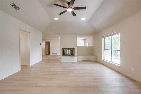 4424 Foxfire Way, Fort Worth, TX 76133