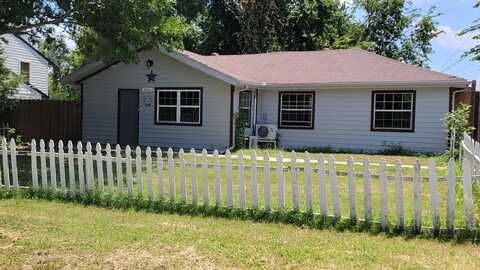 204 Alice Drive, Little Elm, TX 75068