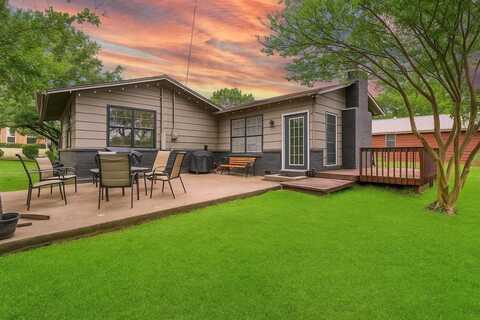 3644 W Seminary Drive, Fort Worth, TX 76109