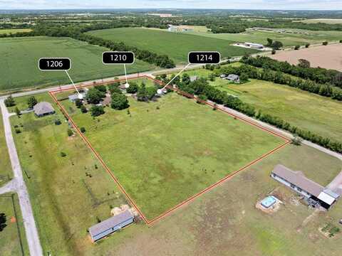 1210 E Fm 902, Howe, TX 75459