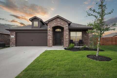 404 Huntsman Lane, Fort Worth, TX 76131