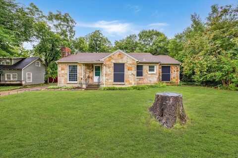 304 W Avenue F, Garland, TX 75040