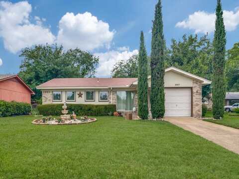 3927 Bahamas Drive, Mesquite, TX 75150