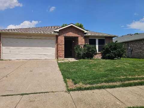 2705 Cedar Crest Drive, Little Elm, TX 75068