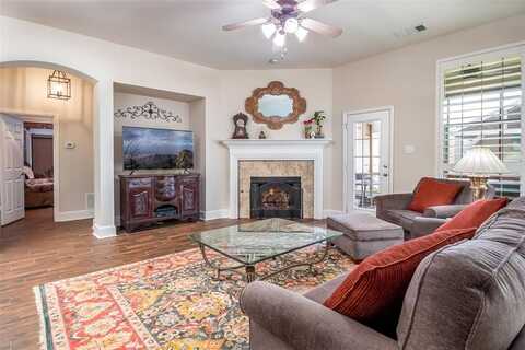2636 Deer Hollow Drive, Little Elm, TX 75068