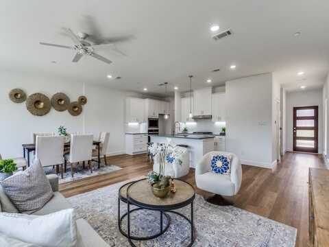 5621 Woodlands Drive, The Colony, TX 75056