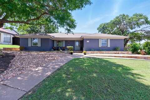 6713 Genoa Road, Fort Worth, TX 76116