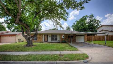 604 Ruidoso Drive, Saginaw, TX 76179