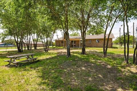 1023 Holmes Drive, Granbury, TX 76048