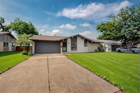 1225 Briarcove Drive, Richardson, TX 75081
