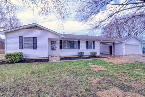 516 S CHURCH Street, Pilot Point, TX 76258