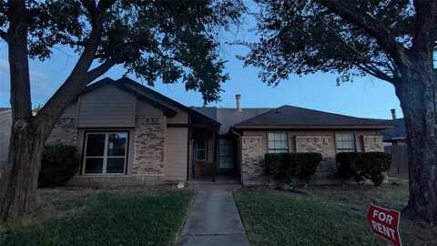 415 Liberty Place, Grand Prairie, TX 75052