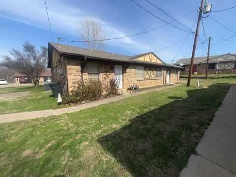 217 Pine Meadow Drive, Kennedale, TX 76060