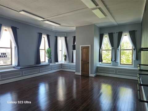 101 S Dallas Street, Ennis, TX 75119