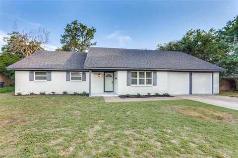 329 Chateau Drive, Fort Worth, TX 76134