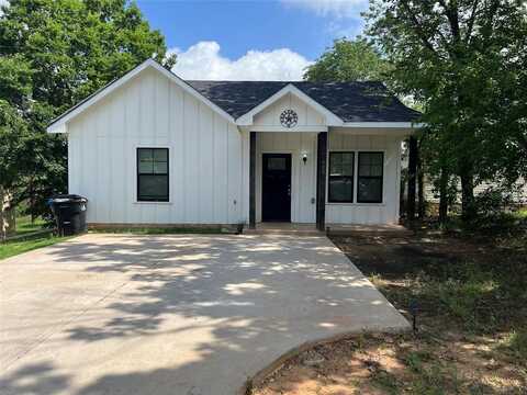 605 W MARTIN LUTHER KING Street, Denison, TX 75020