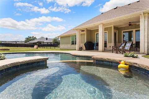551 Williamson Road, Granbury, TX 76048