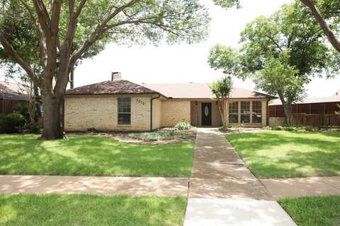 2212 Treehouse Lane, Plano, TX 75023