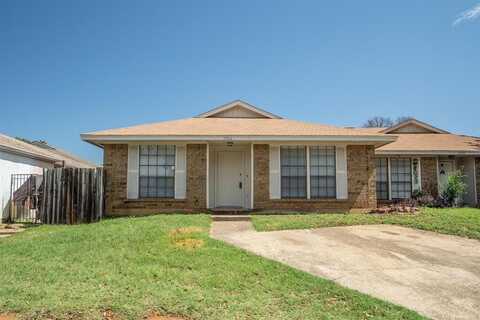 2502 Windy Pine Lane, Arlington, TX 76015