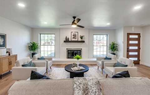 2028 Casa Loma Court, Grapevine, TX 76051