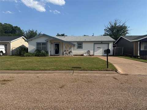 504 Dodson Drive, Stamford, TX 79553