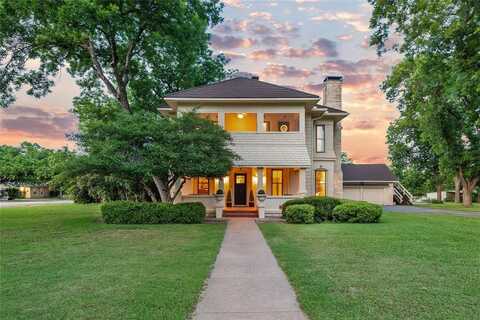 415 N Avenue I, Clifton, TX 76634