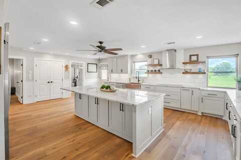 397 Rs County Road 4452, Point, TX 75472