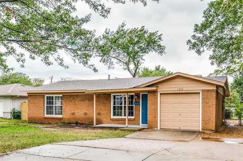 1230 Bellaire Drive, Grapevine, TX 76051