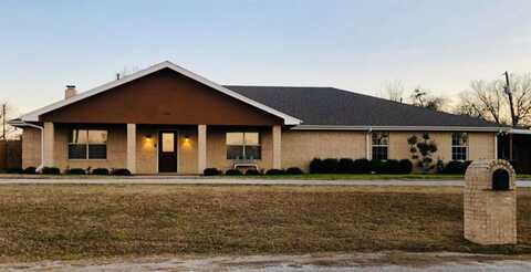 1610 W Main Street, Eastland, TX 76448
