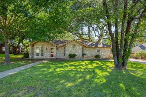 6320 Circo Drive, Granbury, TX 76049