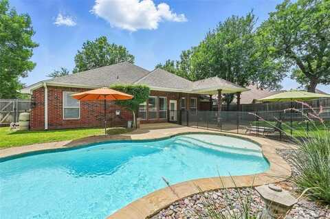 7917 Chapelwood Drive, North Richland Hills, TX 76182